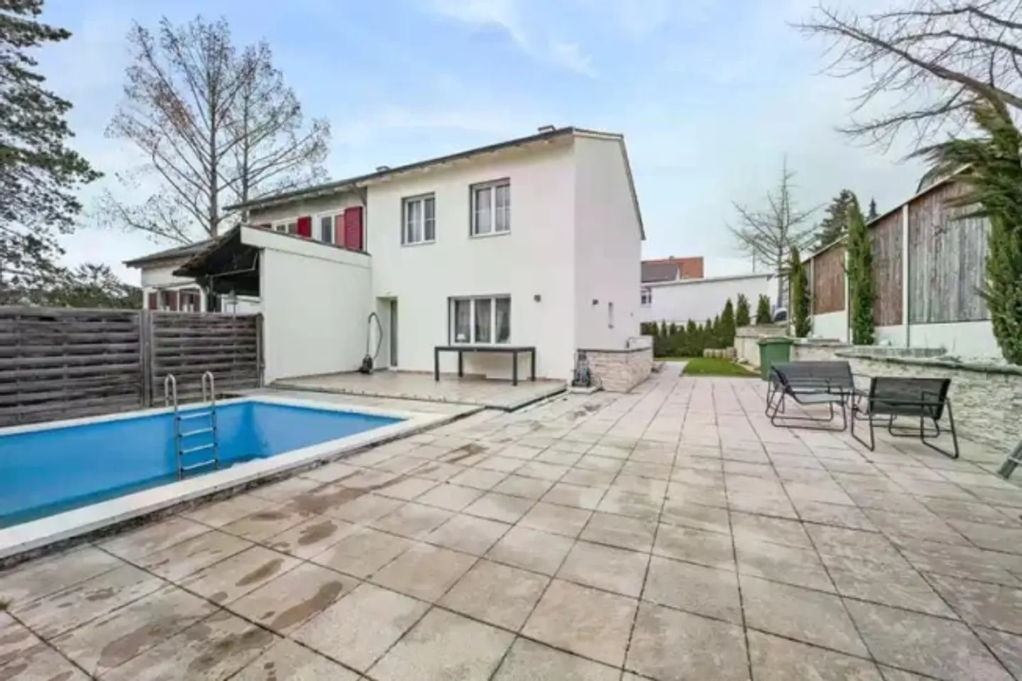 Maison de ville de 4,5 pièces avec jardin et piscine à Oberwil à vendre - Photo 5 sur 13