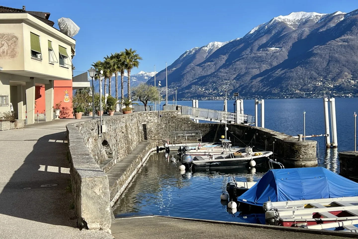 SOLD!!! SIMPLY THE BEST - Elegant apartment in a palazzo directly on the lake - Photo 25 of 28