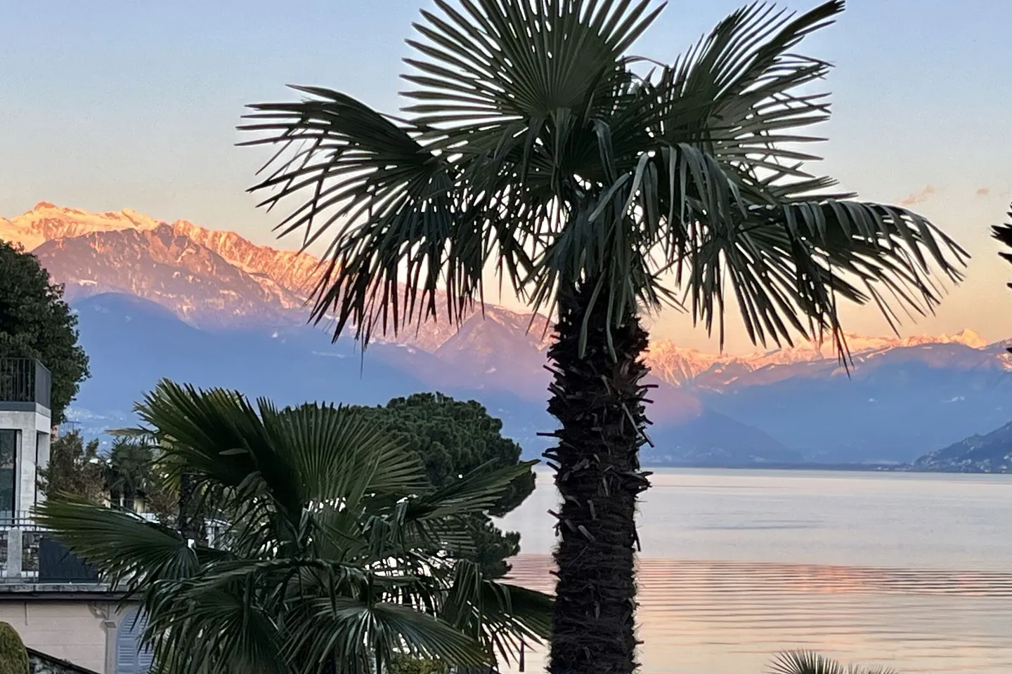 SOLD!!! SIMPLY THE BEST - Elegant apartment in a palazzo directly on the lake - Photo 28 of 28