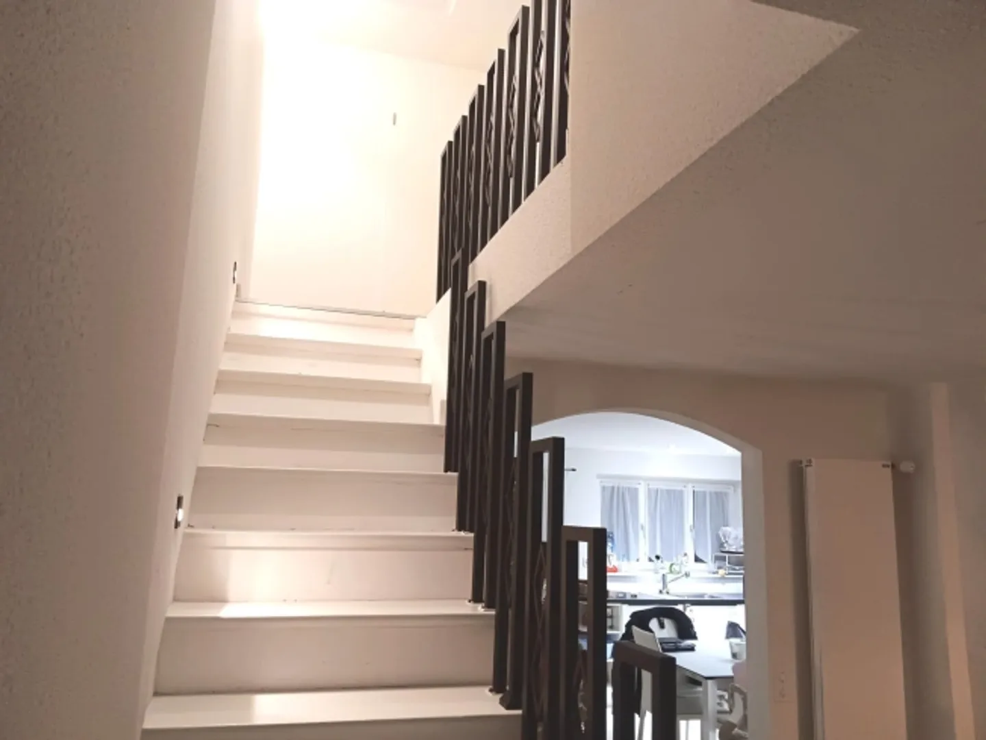 Maison de ville de 4,5 pièces avec jardin et piscine à Oberwil à vendre - Photo 13 sur 13