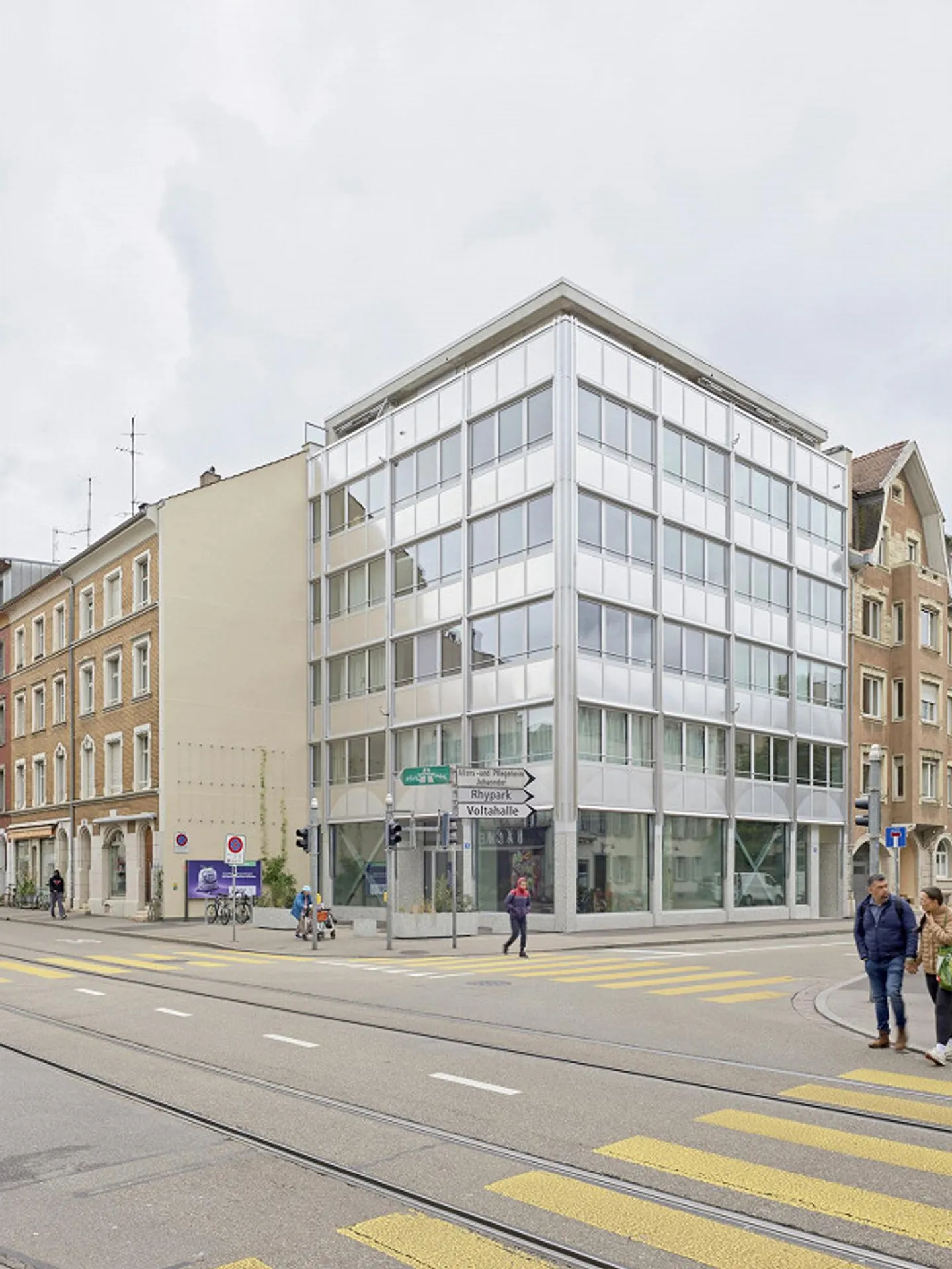 Coin d'Or - Espace Commercial et de Vente à Louer - Photo 1 sur 10