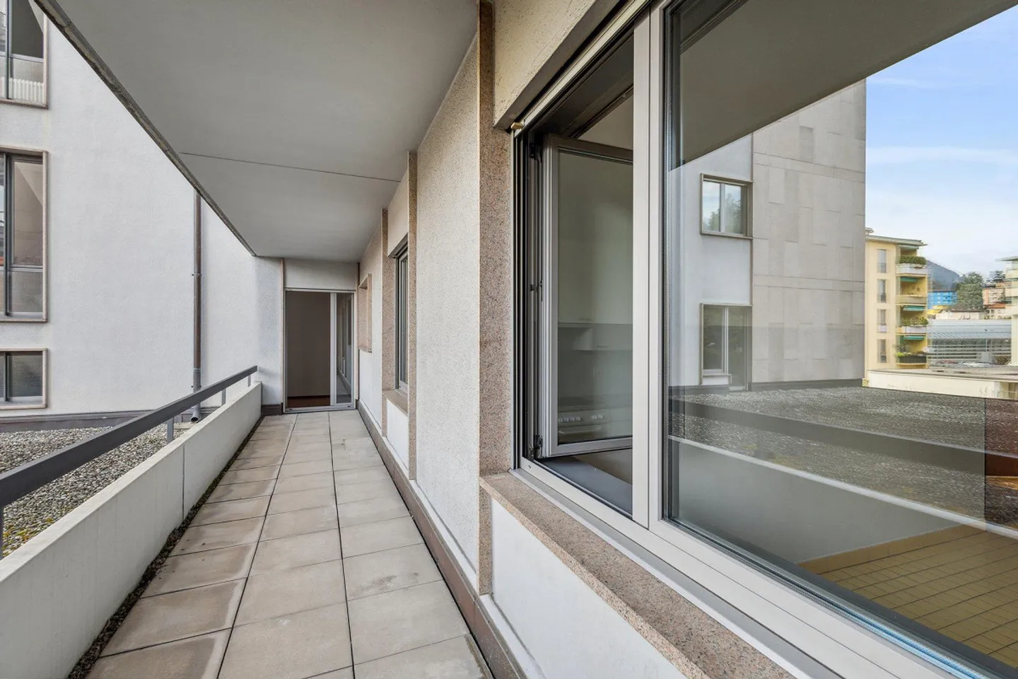 Apartment for rent - Photo 9 of 10