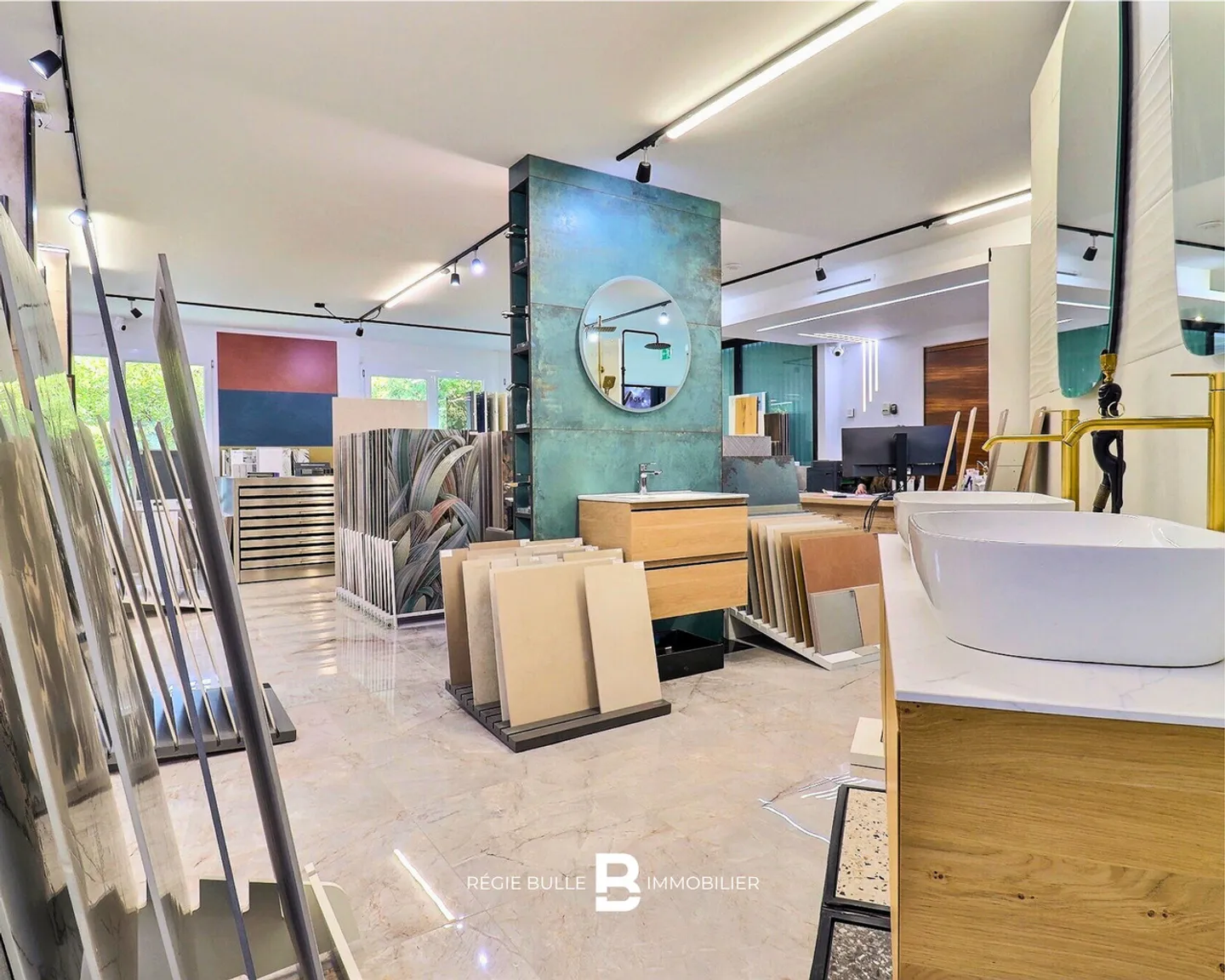 Commercial à vendre - Photo 1 sur 7