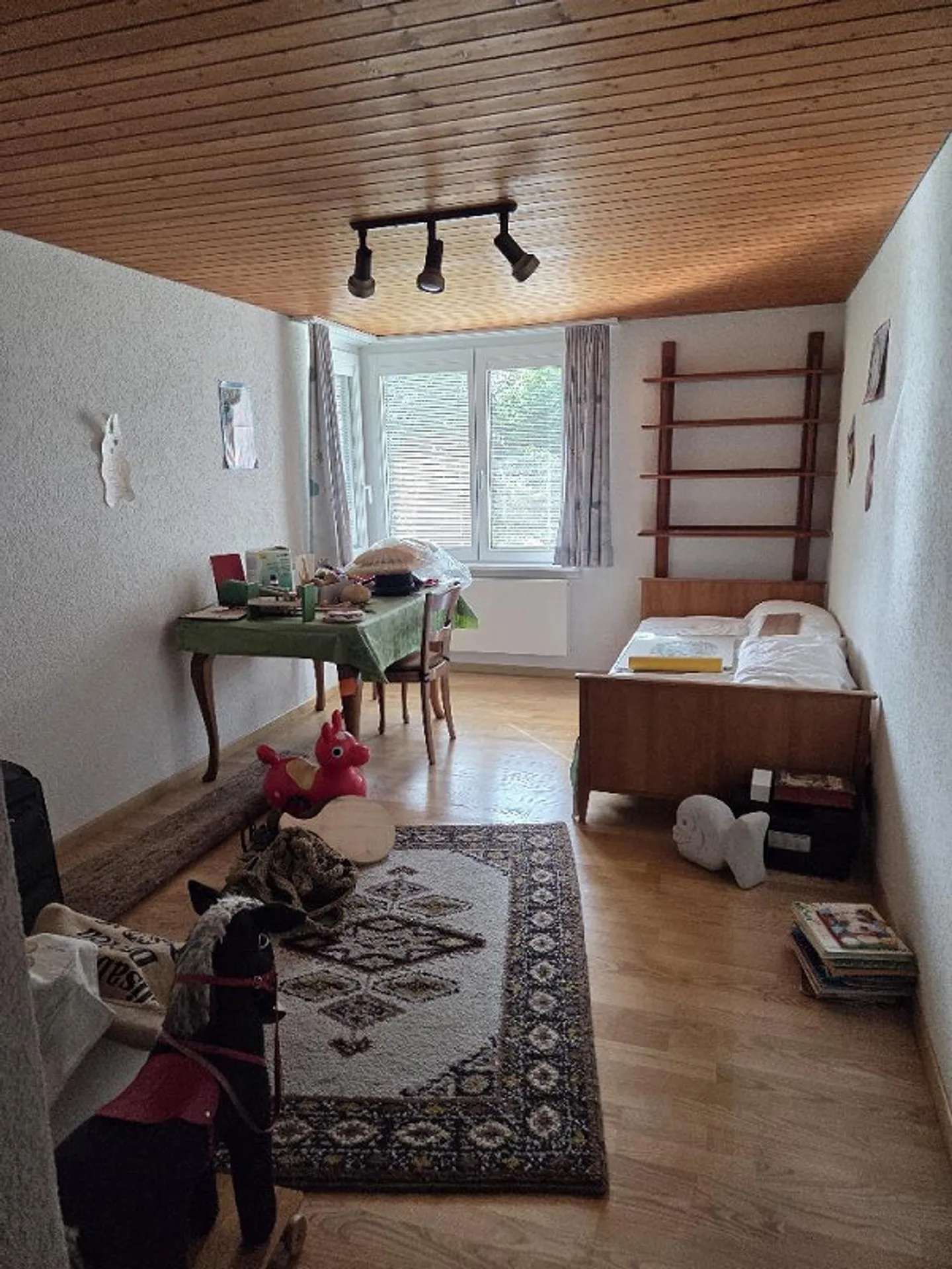 Maison individuelle de 5,5 pièces plus ancienne dans un emplacement de choix avec grand jardin - Photo 14 sur 16