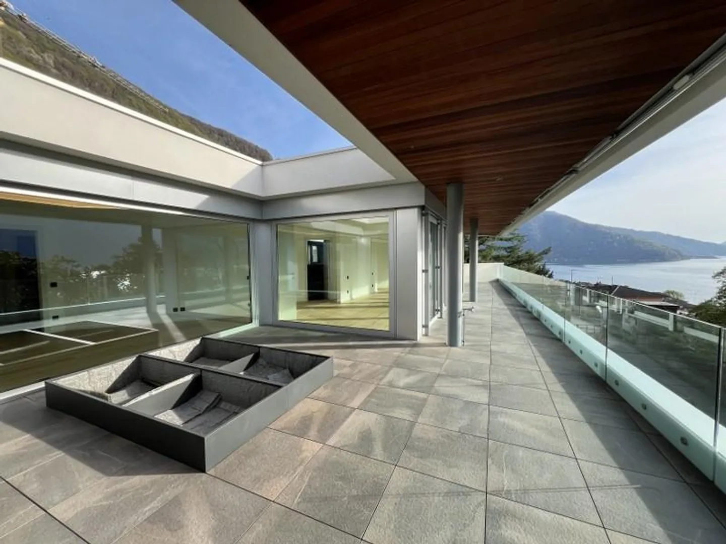 Fabelhafte Penthouse mit Wunderschöner Überdachter Terrasse und Bezauberndem Blick... - Foto 1 von 13