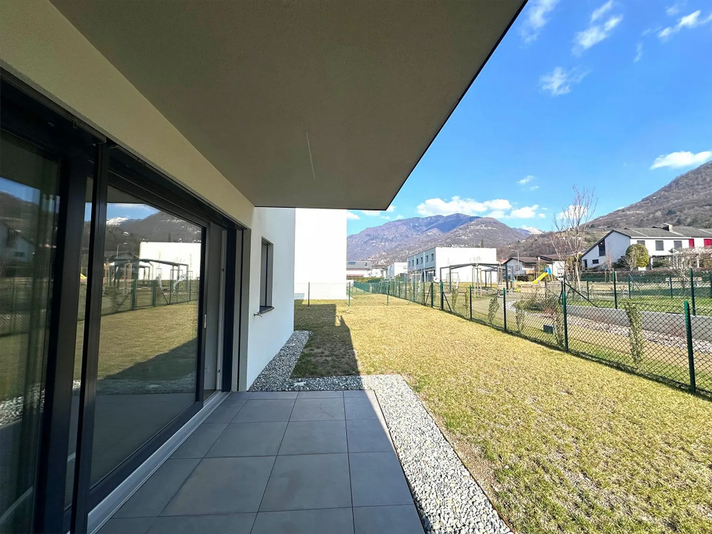 Nuovi appartamenti di 2.5 locali (2 tipologie) con giardino a Camorino - Foto 8 di 17