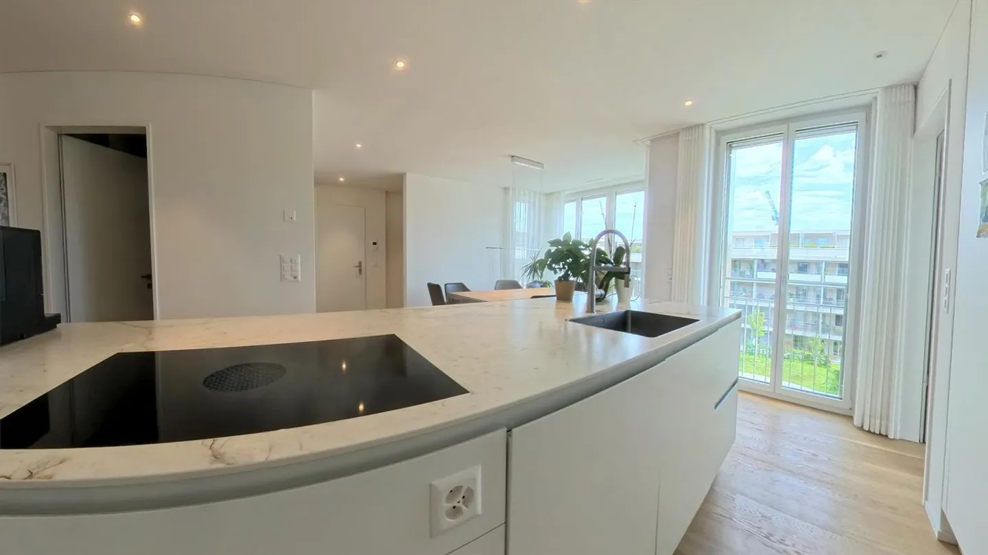 3½ Zimmer mit eigener Sauna und Kühlung — Neubau 2024 - Photo 5 sur 12