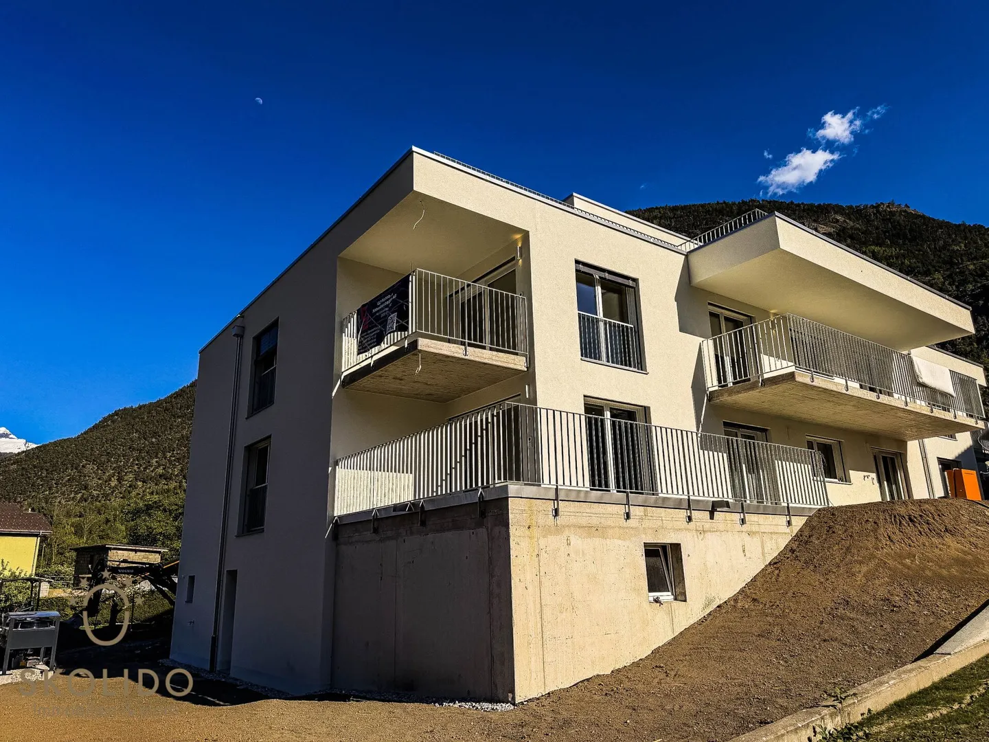 Modernes Apartment in Gamsen - Foto 1 von 11