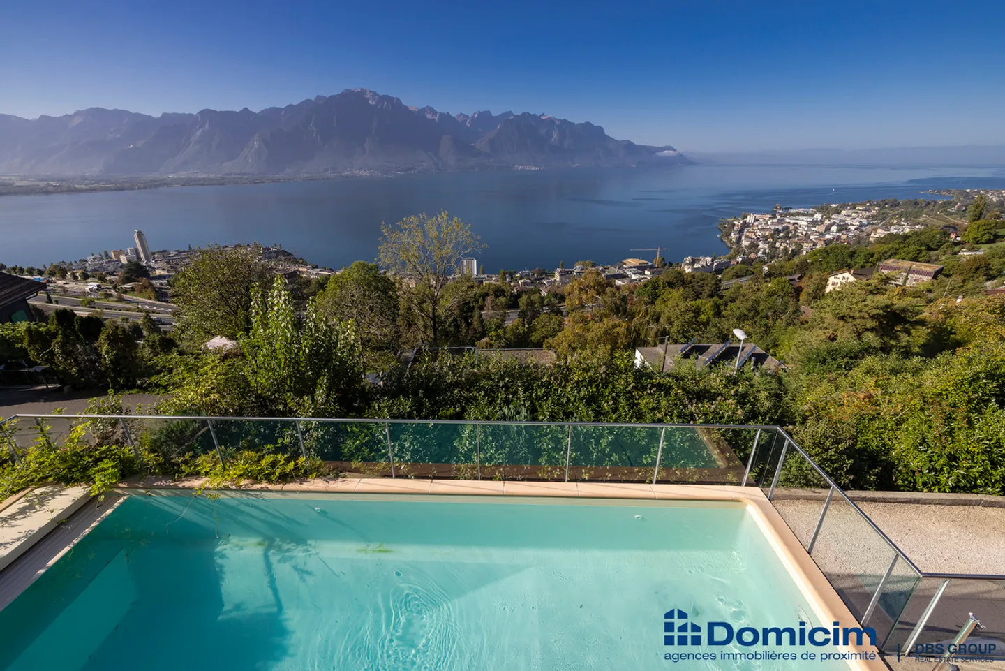 Villa moderne avec piscine et vue - Photo 2 sur 21