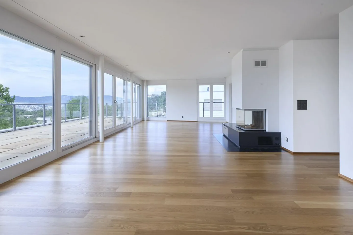 Luxuriöse Attikawohnung am Zürichsee - Foto 1 von 13