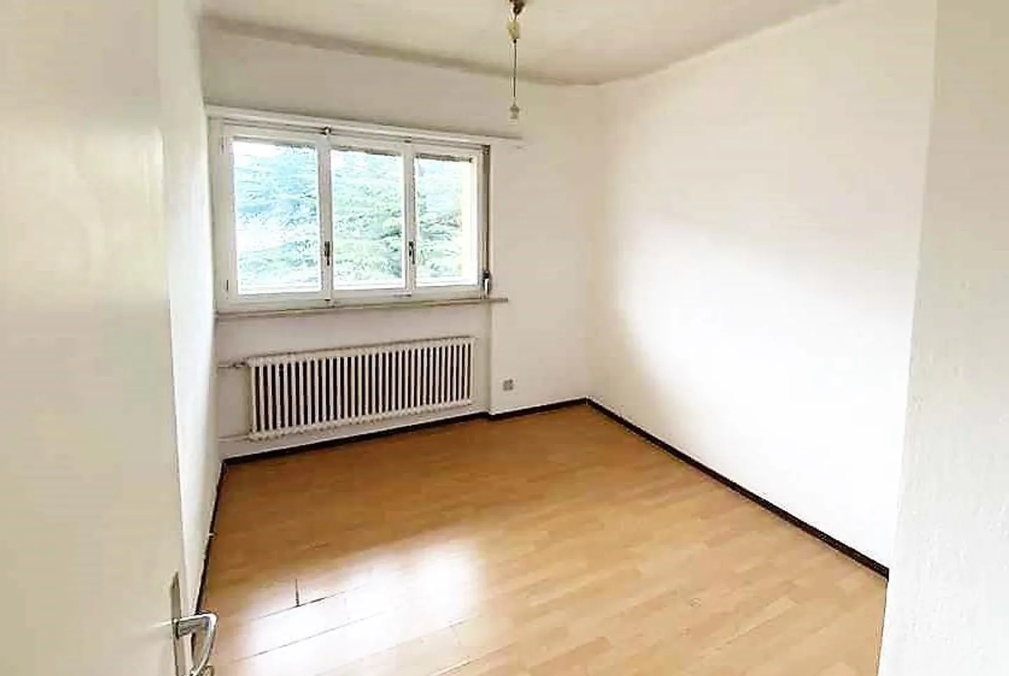 Sonnige Wohnung mit Balkon - Foto 4 von 13