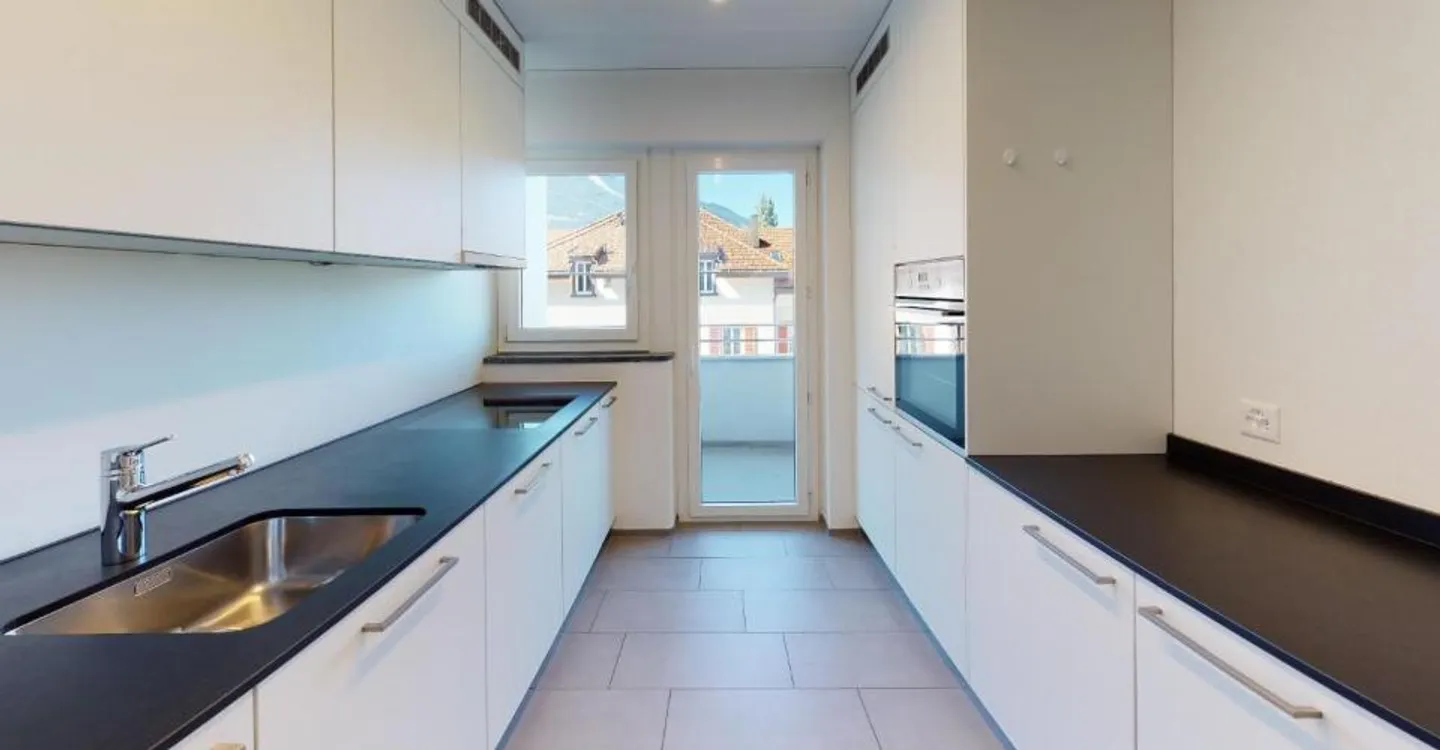 Spacious Apartment in the Center of Chur - Photo 1 of 8