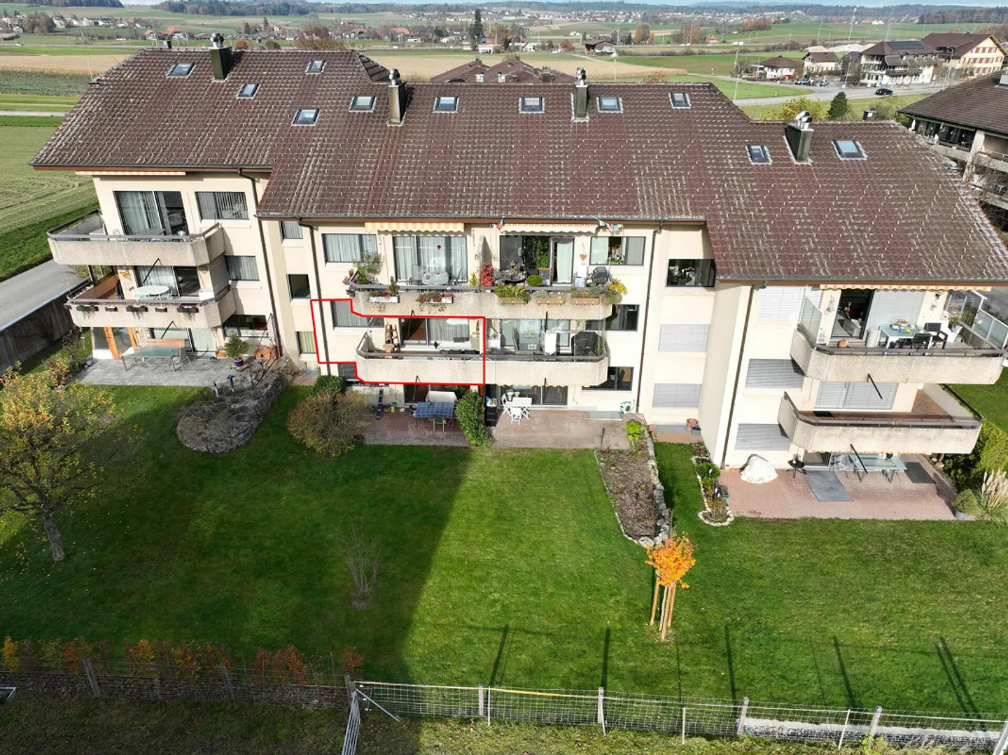 Well-maintained 4-room apartment with two balconies - attractive home - Photo 1 of 6