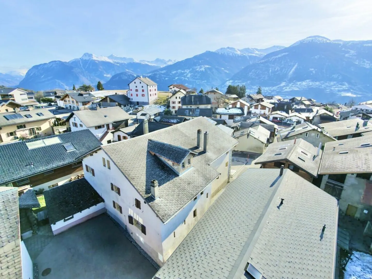 Appartement de 4,5 pièces au centre de Lens - Photo 4 sur 15