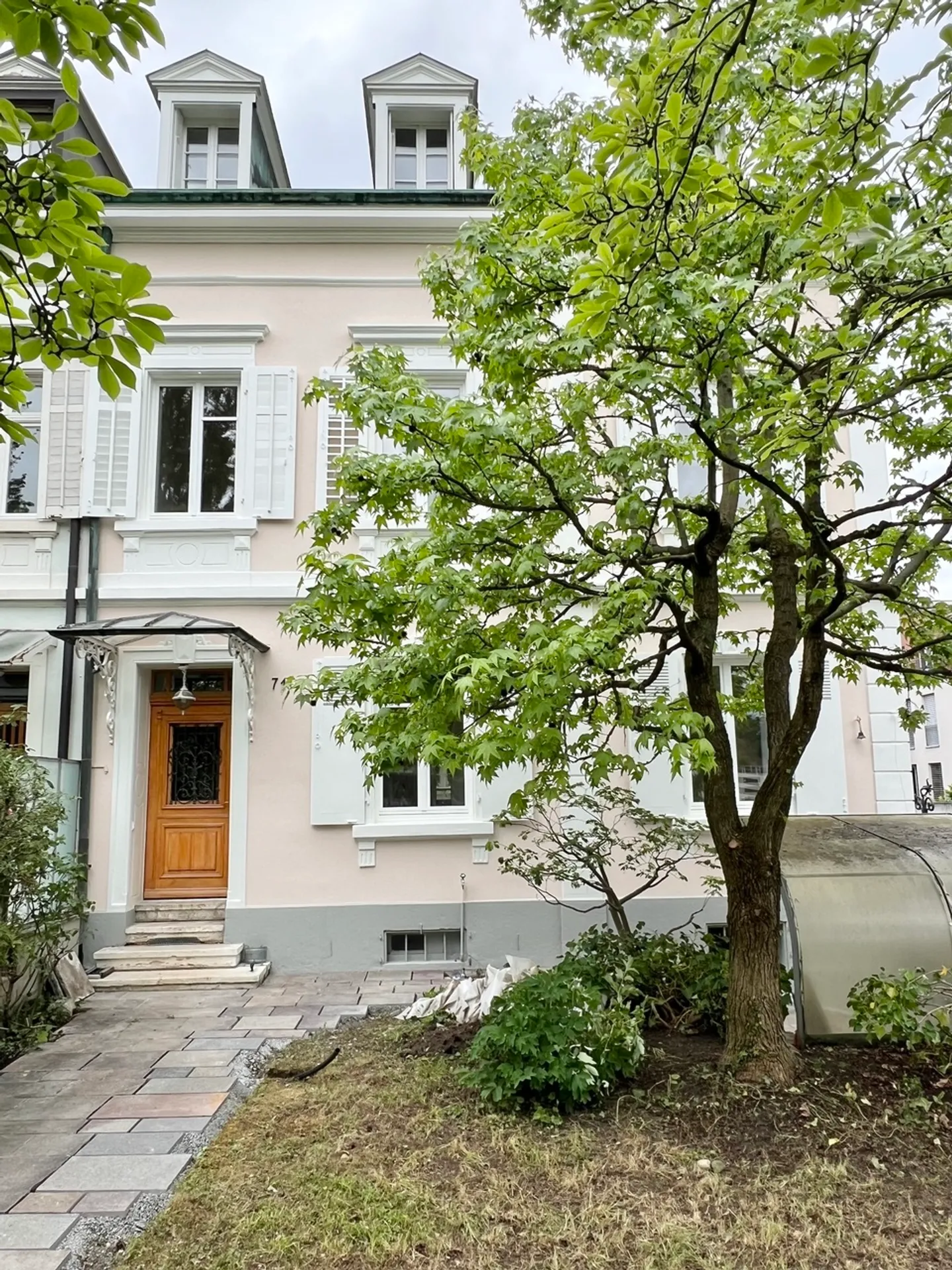 Basel city villa directly on the Rhine! - Photo 1 of 7