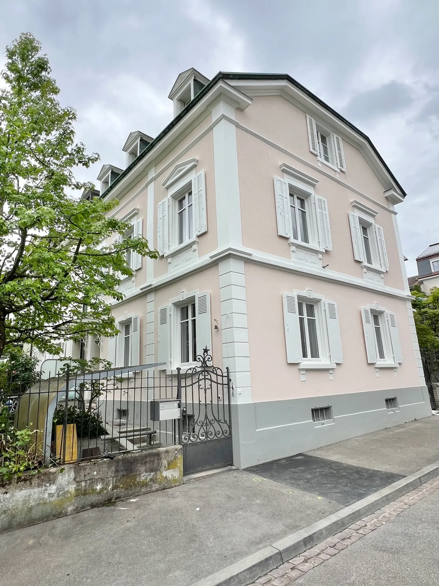 Basel city villa directly on the Rhine! - Photo 2 of 7