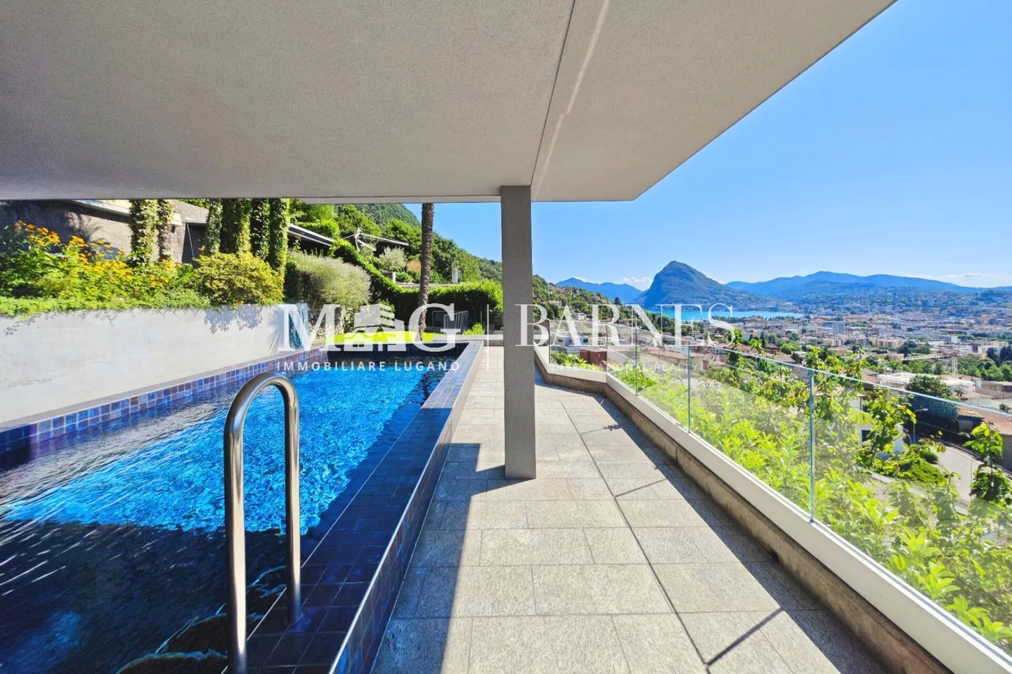 Villa with pool and lake view in Lugano Pregassona - Photo 11 of 13
