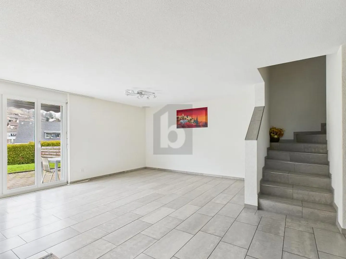 FAMILIENFREUNLICH MIT SONNIGEM GARTEN! - Foto 3 di 6