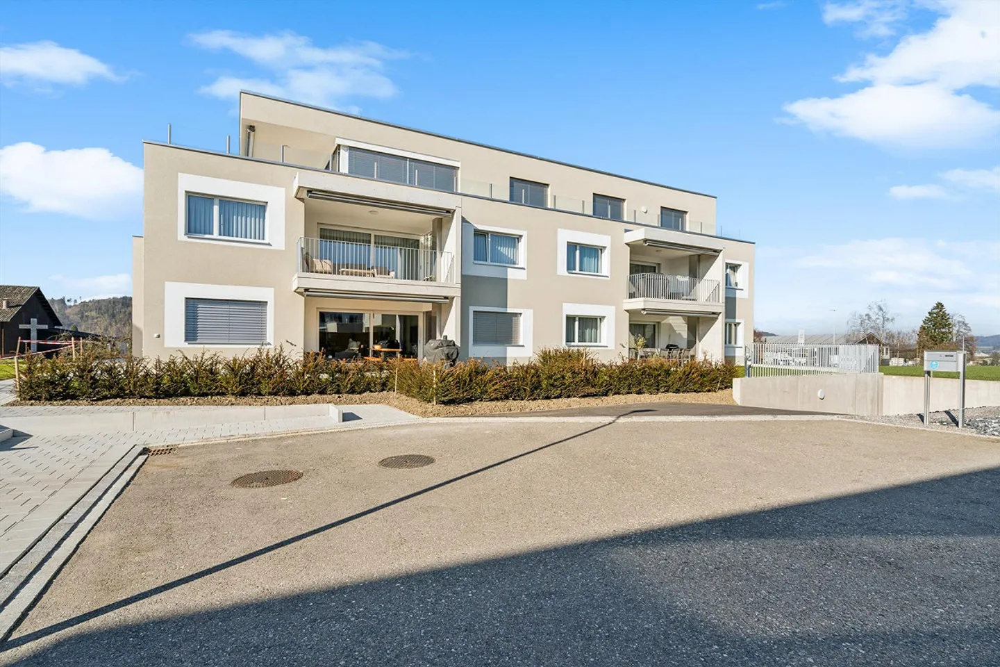 Bella luminosa appartamento di 4.5 stanze in una posizione tranquilla - Foto 13 di 13