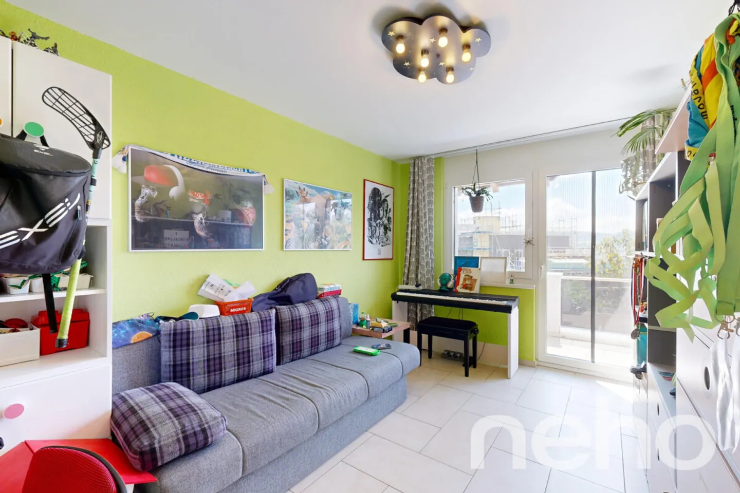 Perfetto per le famiglie! Questa casa moderna cerca nuovi proprietari - Foto 4 di 13
