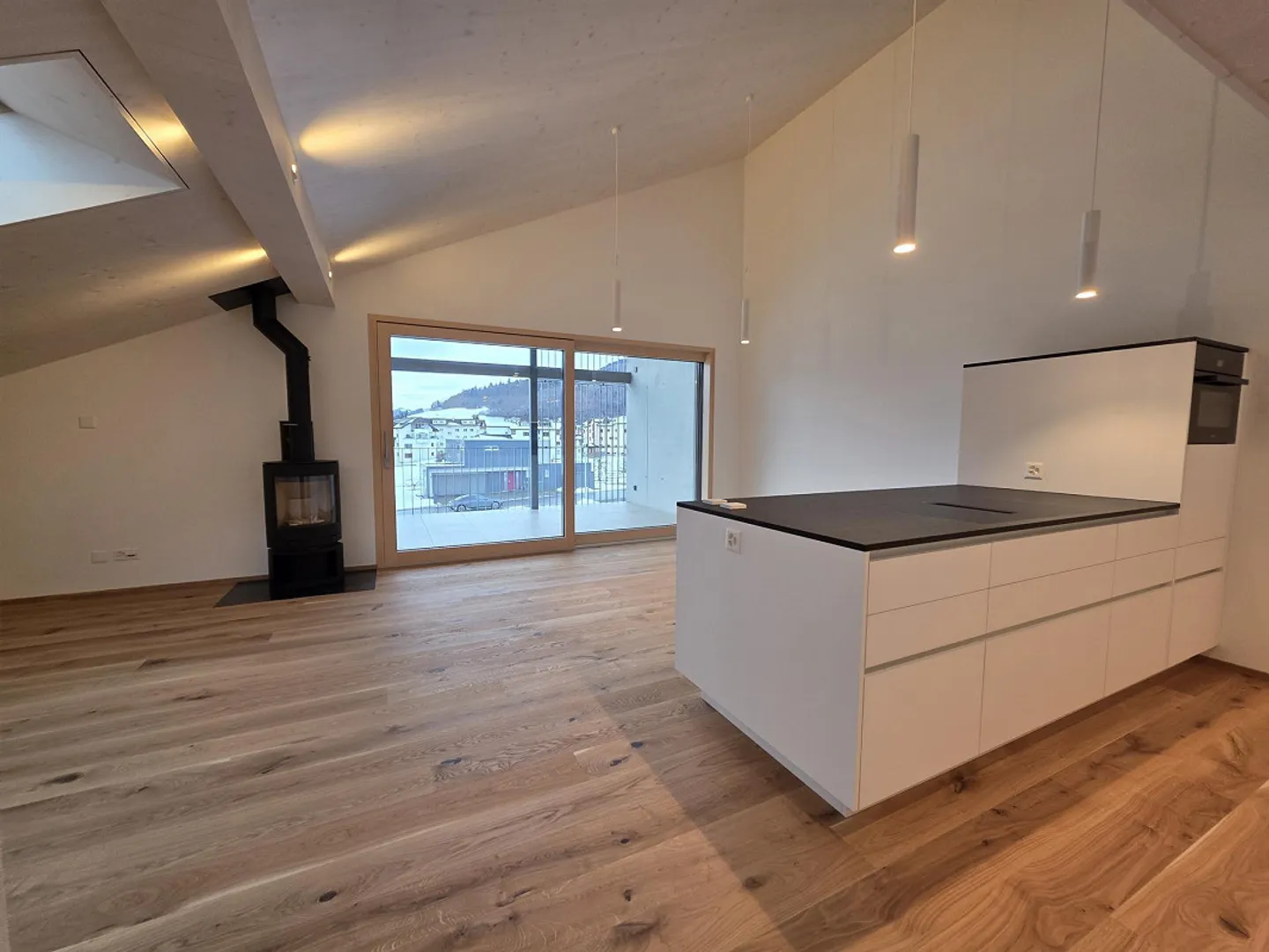 4.5 Room New Apartment with Style - Photo 3 of 19