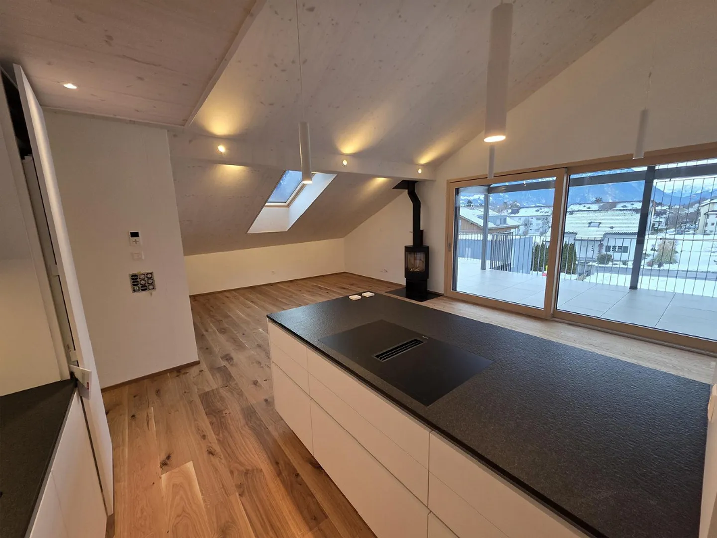 4.5 Room New Apartment with Style - Photo 4 of 19