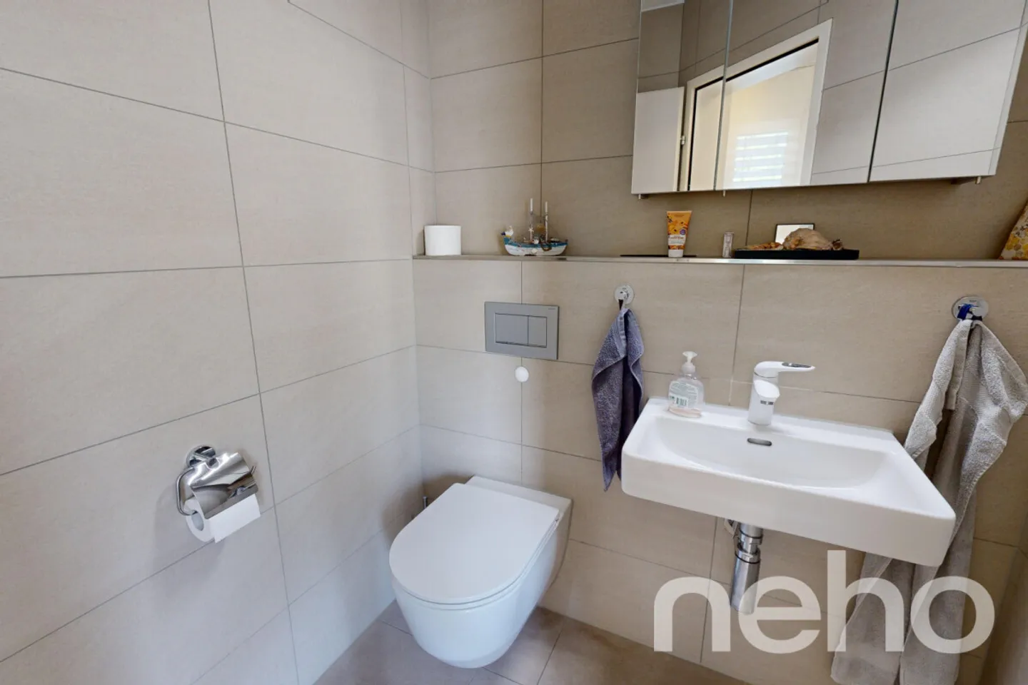 Perfetto per le famiglie! Questa casa moderna cerca nuovi proprietari - Foto 10 di 13