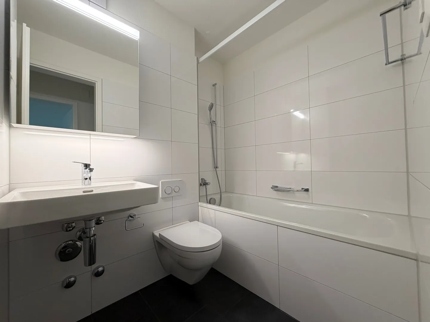 Appartement individuel fraîchement rénové à Seefeld ! - Photo 6 sur 7