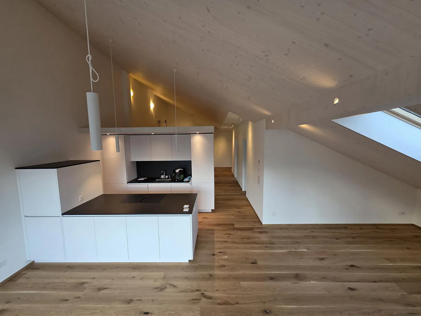 4.5 Room New Apartment with Style - Photo 7 of 19