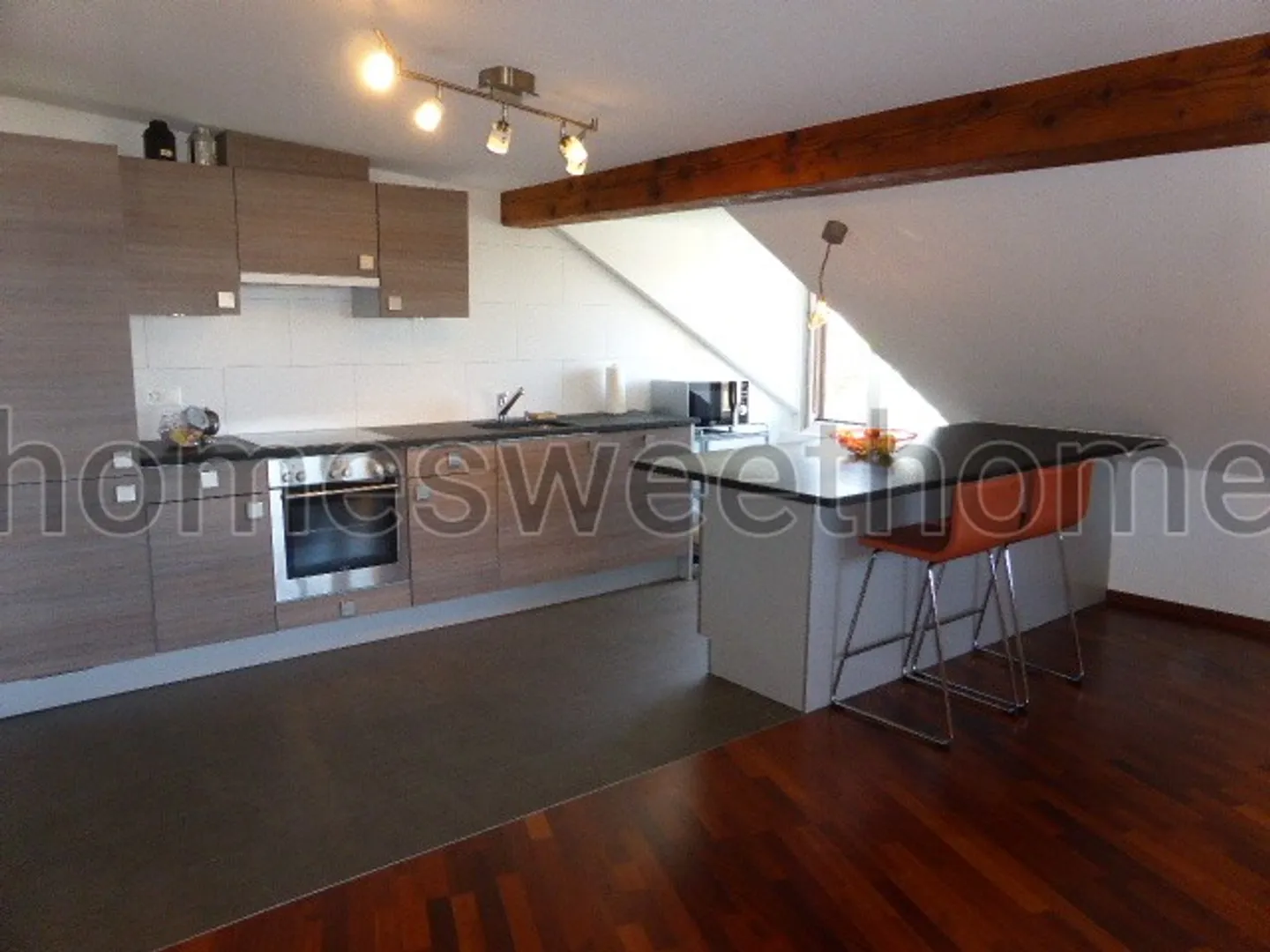 Appartement meublé 4 pièces - Photo 3 sur 8