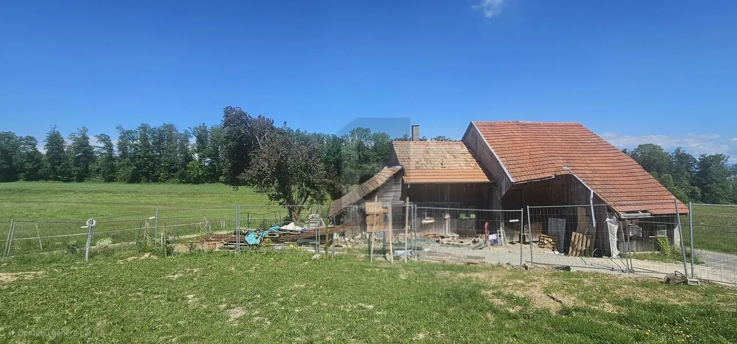 AUSSERGEWÖHNLICHER PREIS! ZU RENOVIEREN IN EINER SCHEUNE - Photo 1 sur 6