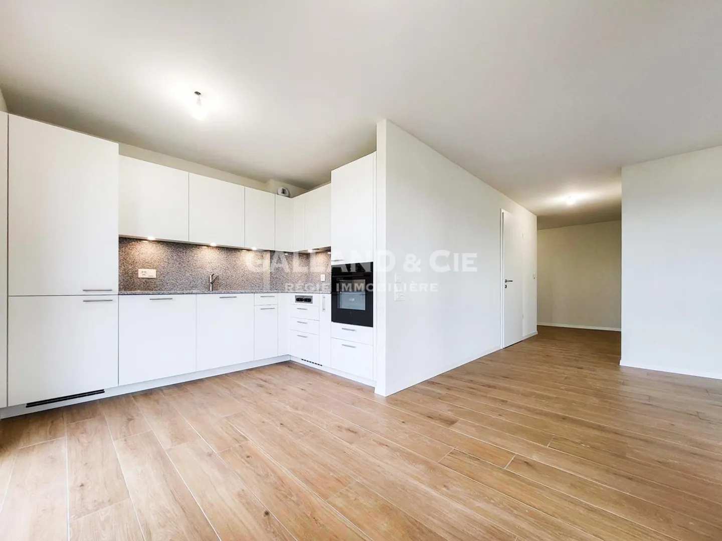 Appartamento moderno a St-Aubin - Foto 1 di 8