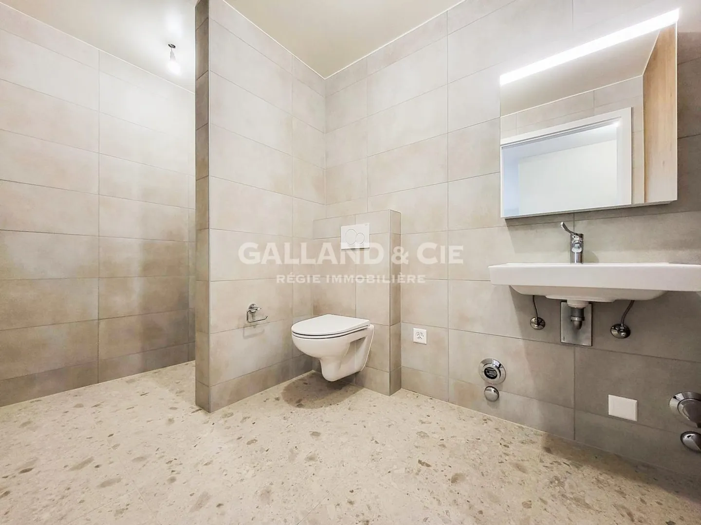 Appartamento moderno a St-Aubin - Foto 6 di 8
