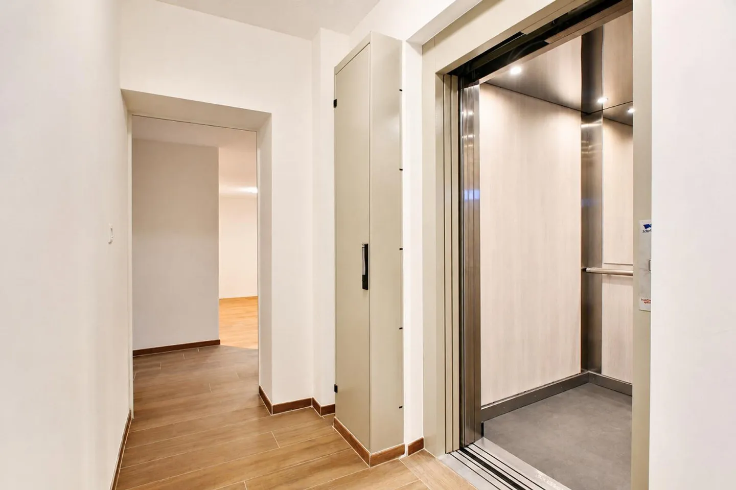 Charming 3.5-room attic apartment with balcony in Bad Zurzach - Photo 5 of 14