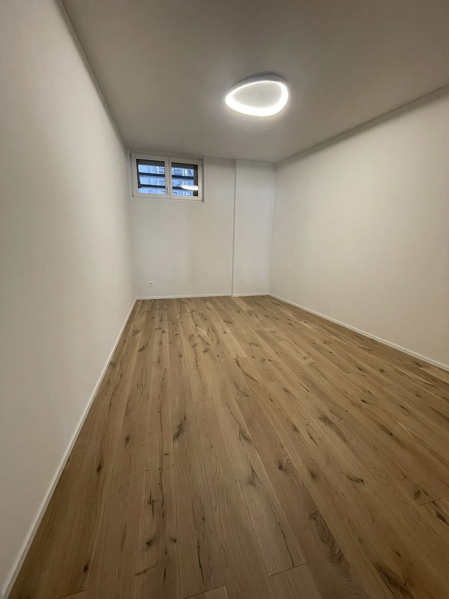 Appartement pratique de 3,5 pièces dans la vieille ville de Klingnau ! - Photo 6 sur 10