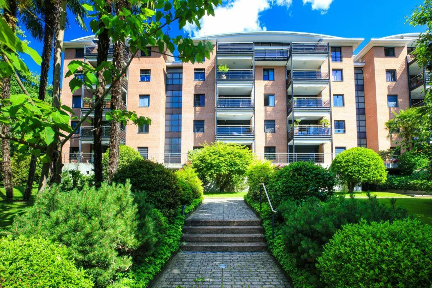 MURALTO - Grand penthouse avec vue sur le lac Majeur - Photo 28 sur 30