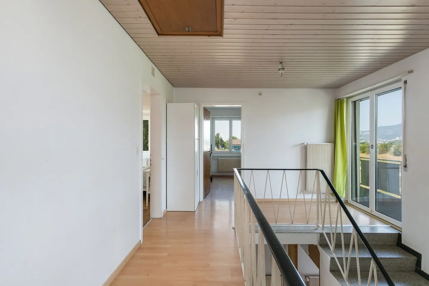 Grande casa unifamiliare con stalla - Foto 7 di 10