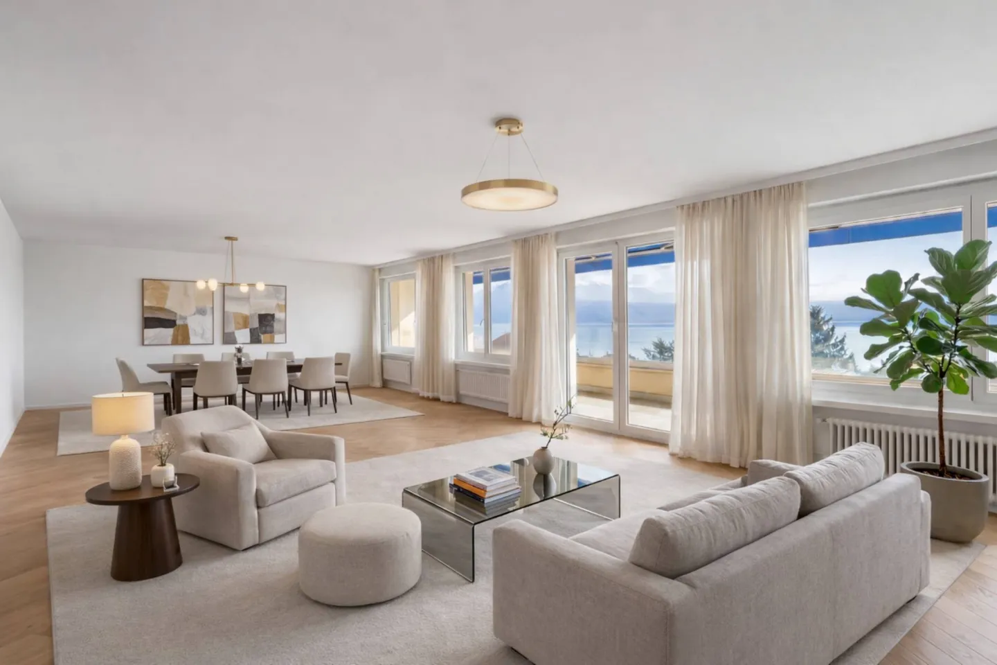 Appartement spacieux avec vue sur le lac - Photo 1 sur 5