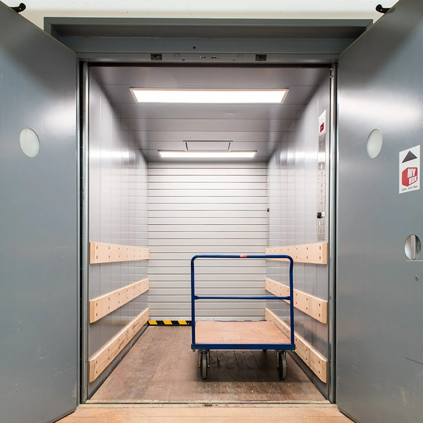 Espaces de stockage entre 1m3 et 40m3 flexibles et bon marché à louer. Pas de préavis. - Photo 4 sur 11