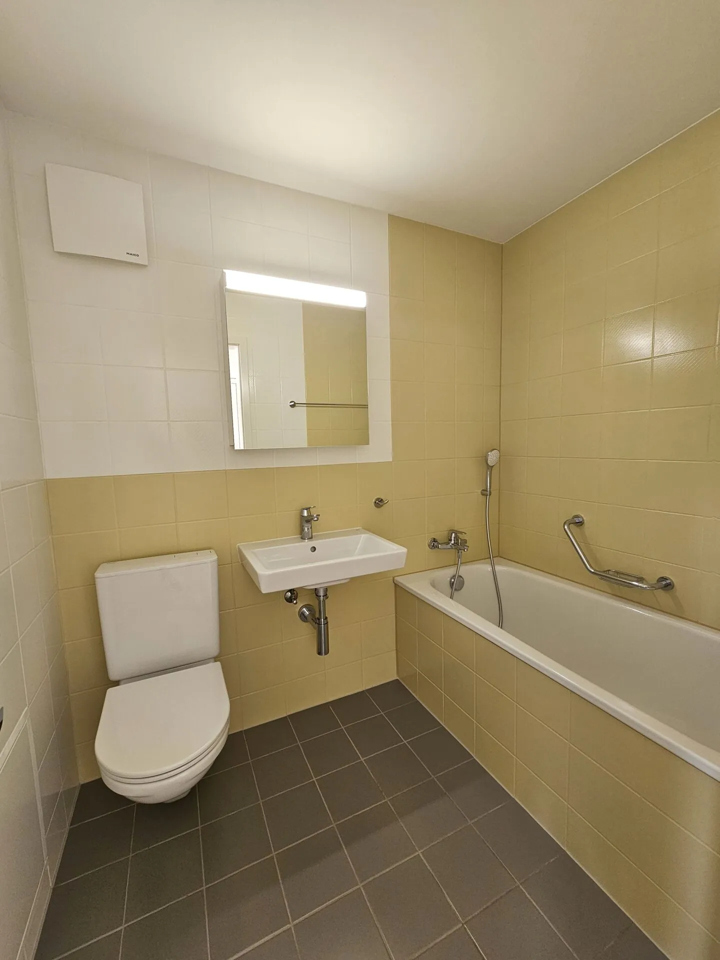 Moderne 2.5 Zimmerwohnung in Hunzenschwil - Foto 7 von 14