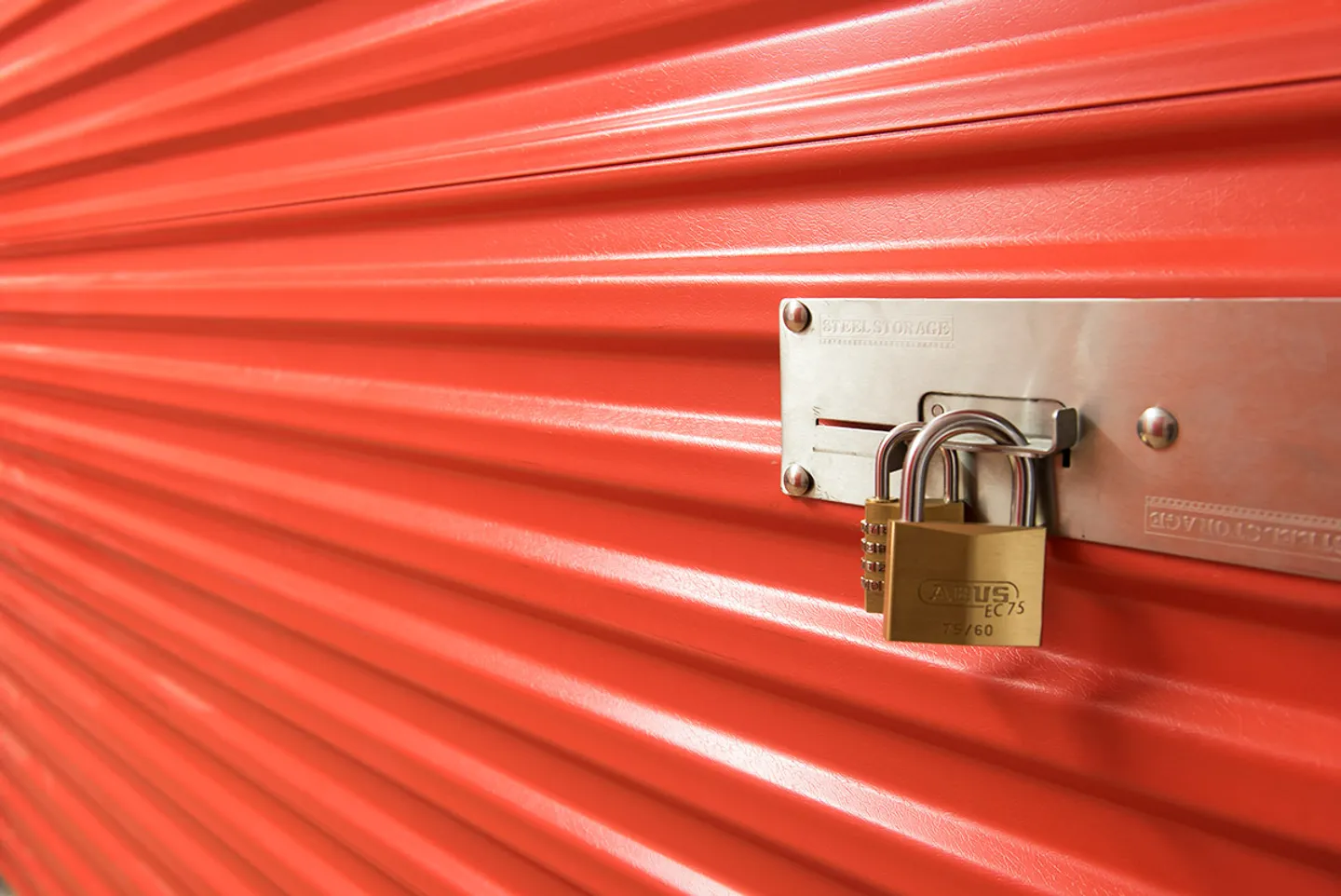 Espaces de stockage entre 1m3 et 40m3 flexibles et bon marché à louer. Pas de préavis. - Photo 9 sur 11