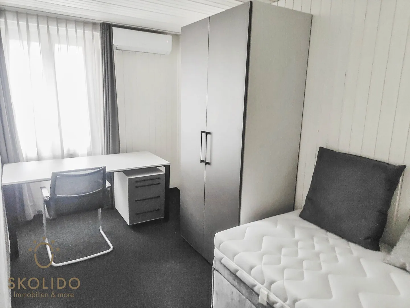 Bellissimo appartamento duplex ristrutturato e arredato di 3,5 locali a Visp - Foto 3 di 17