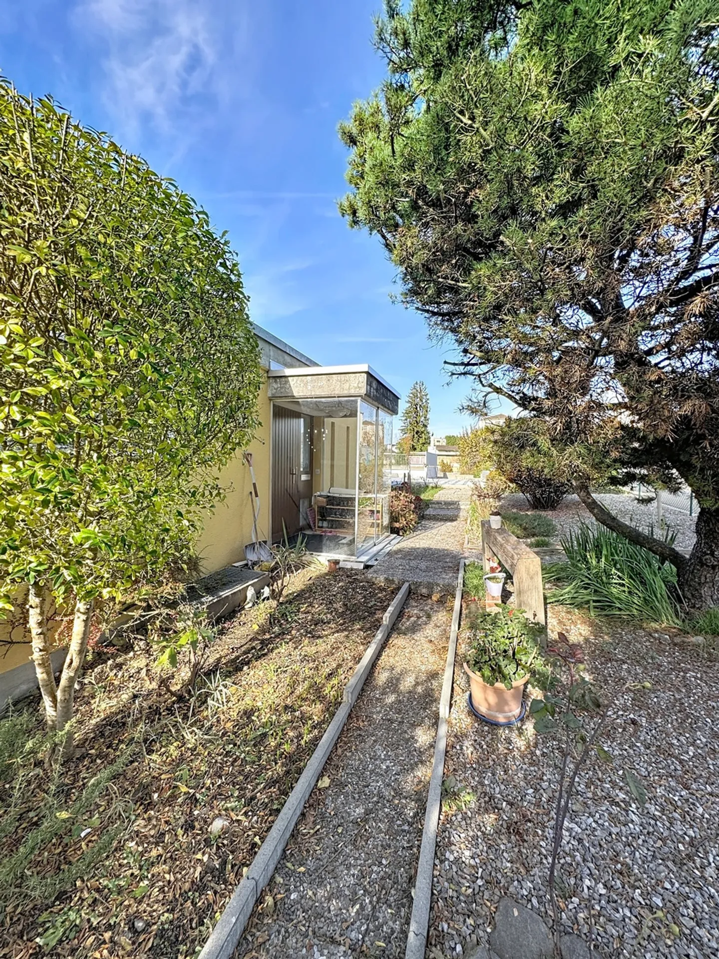 Casa bifamiliare con 5,5 stanze, recentemente ristrutturata - Foto 4 di 30