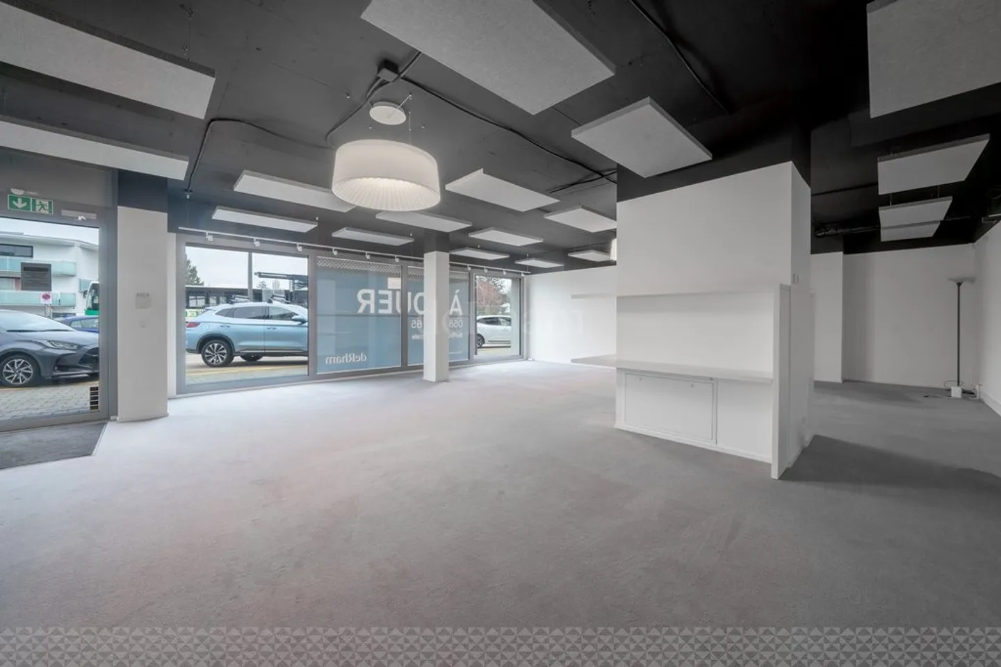 Spacious ground floor commercial space of 127m2 - Photo 5 of 12