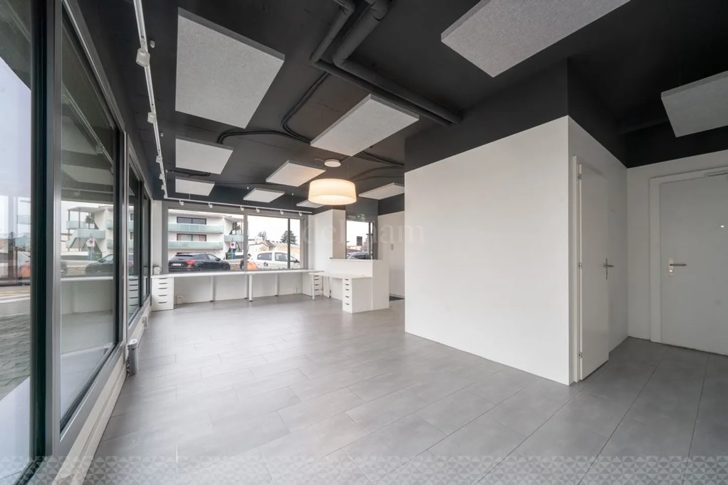 Spacious ground floor commercial space of 127m2 - Photo 9 of 12