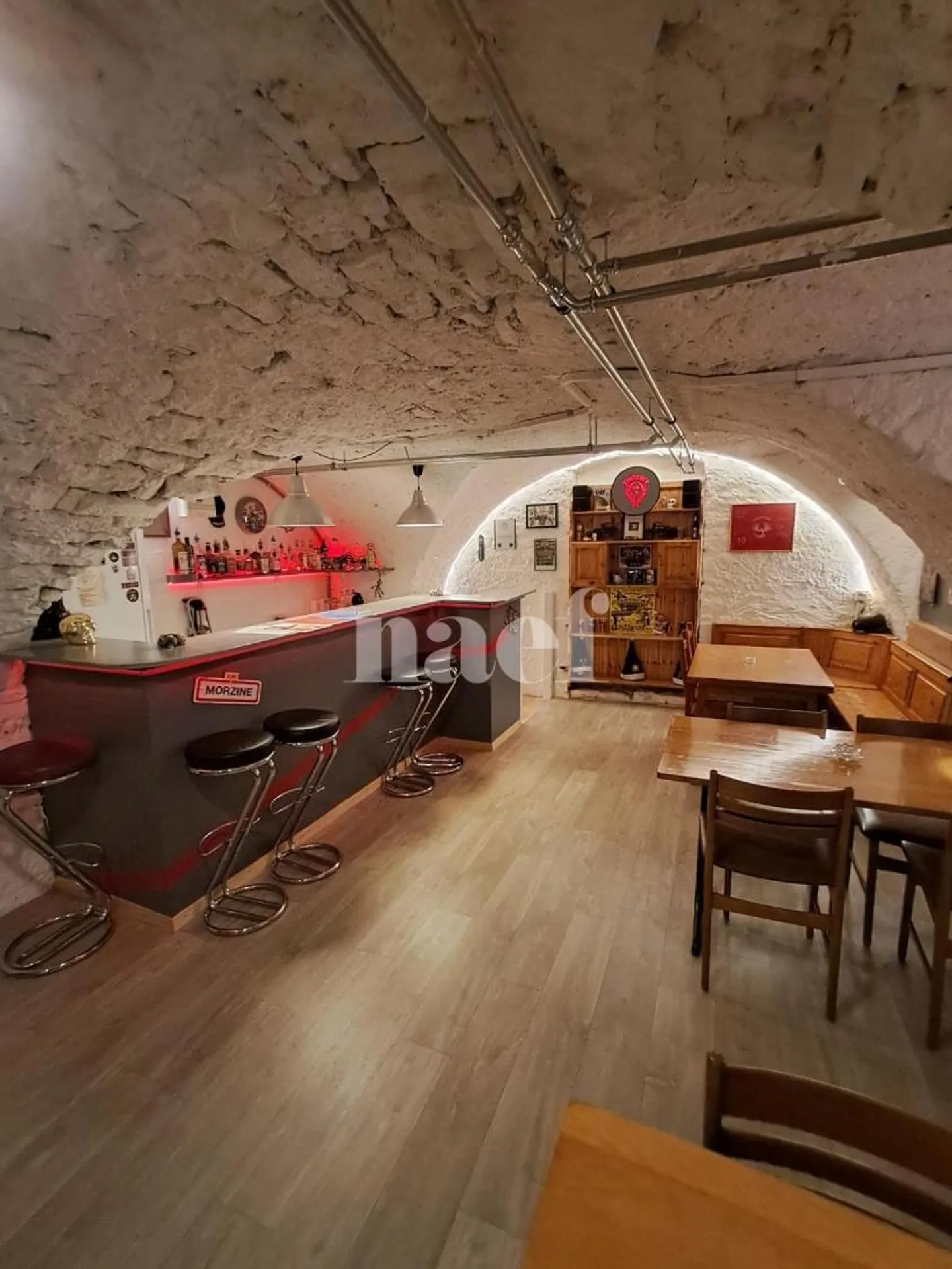 Basement space with WC (workshop, storage) - Photo 2 of 6