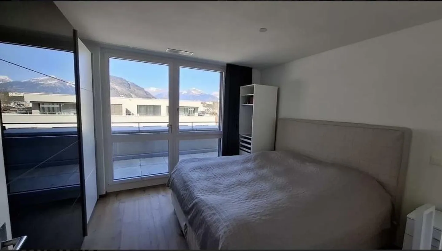 Modern Attic Apartment with Terrace - Photo 4 of 8