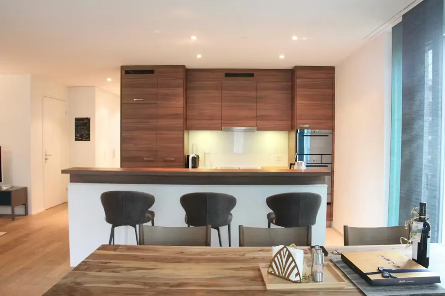 Charming Chalet in Opfikon - Photo 4 of 10