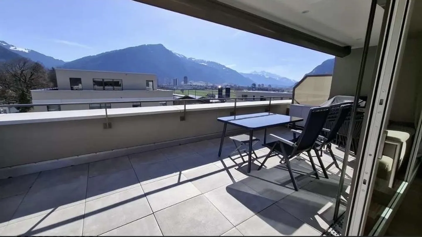 Modern Attic Apartment with Terrace - Photo 5 of 8