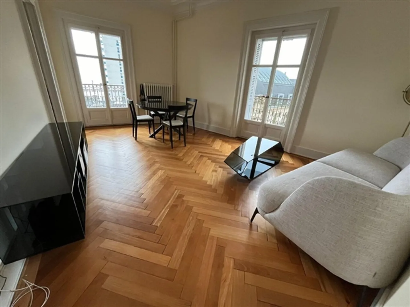 4.0 Room Apartment on the 5th Floor - Photo 2 of 8